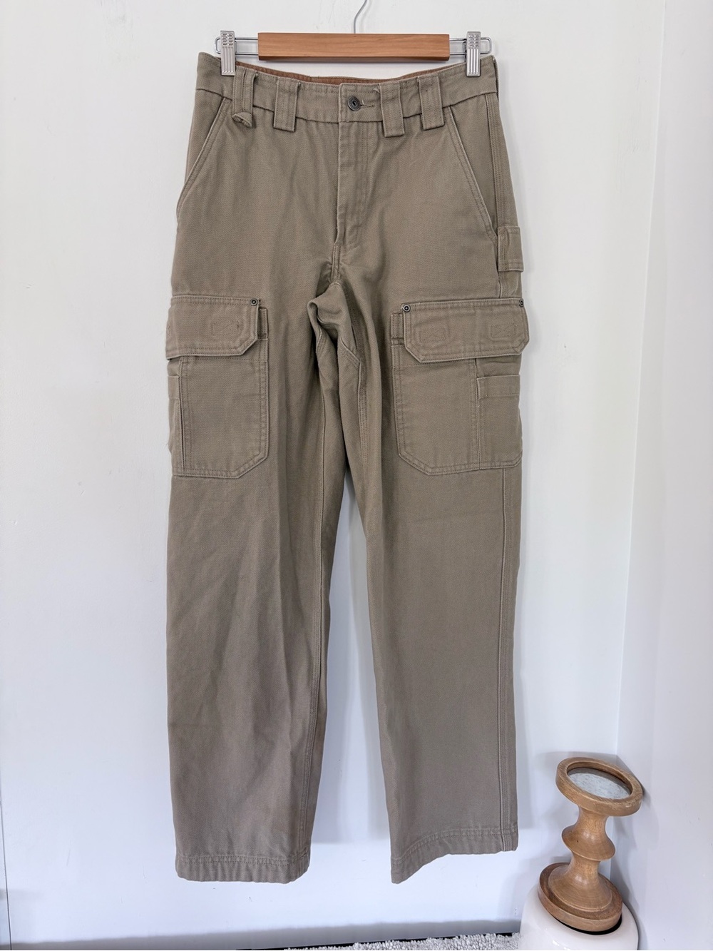 DULUTH TRADING Men 28 x 33 Tan Cargo Pants Heavyweight Canvas Relaxed Cotton EUC